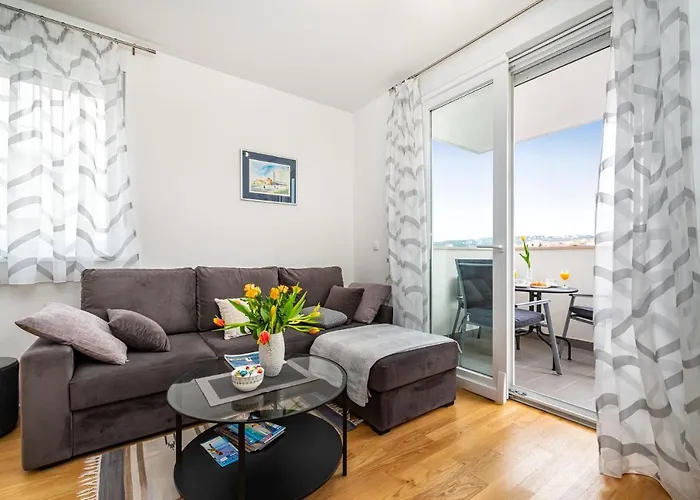 Apartamento Ap Stella, Center Of Zadar, 2br, Parking *