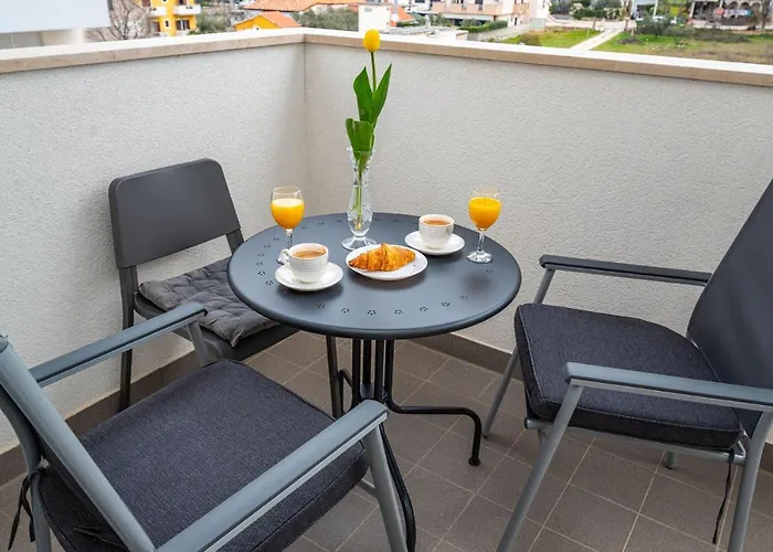 Ap Stella, Center Of Zadar, 2br, Parking Appartement *