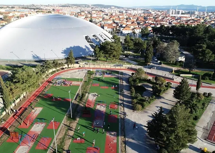 Apartamento Ap Stella, Center Of Zadar, 2br, Parking Zadar