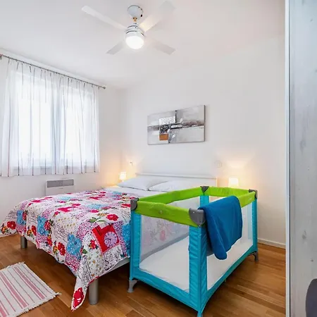 شقة Ap Stella, Center Of Zadar, 2br, Parking زادار