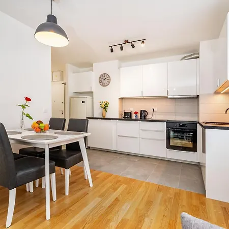 דירה Ap Stella, Center Of Zadar, 2br, Parking זאדאר