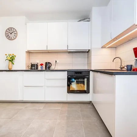 Ap Stella, Center Of Zadar, 2br, Parking