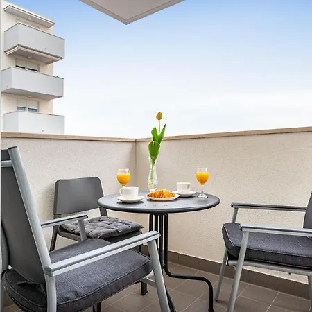 Ap Stella, Center Of Zadar, 2br, Parking شقة زادار