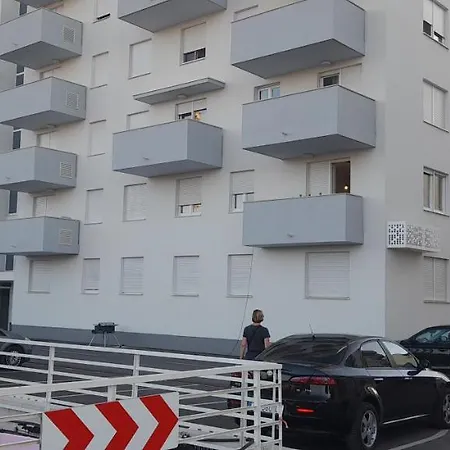 Ap Stella, Center Of Zadar, 2br, Parking דירה *